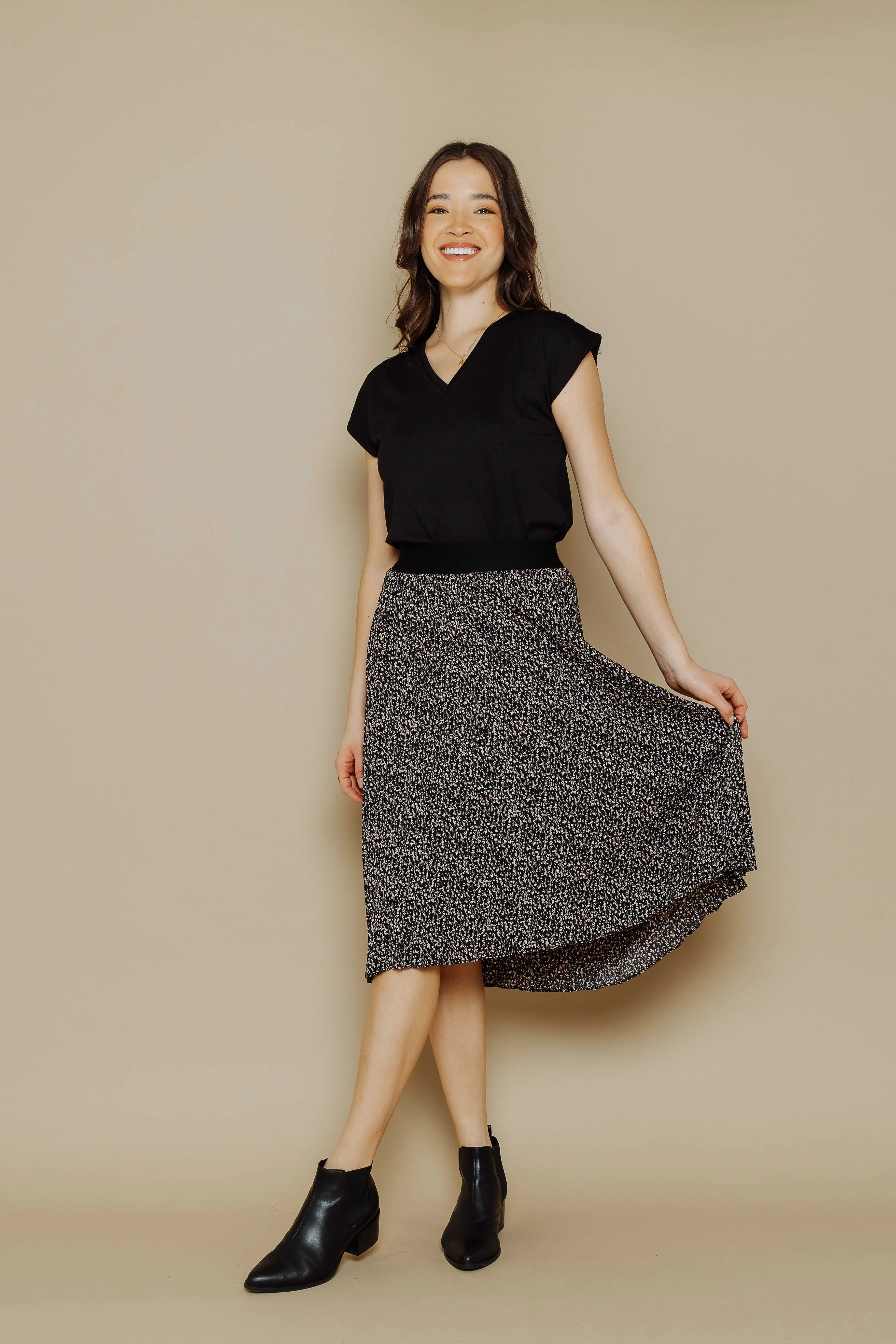 Daphne-Pleated Skirt