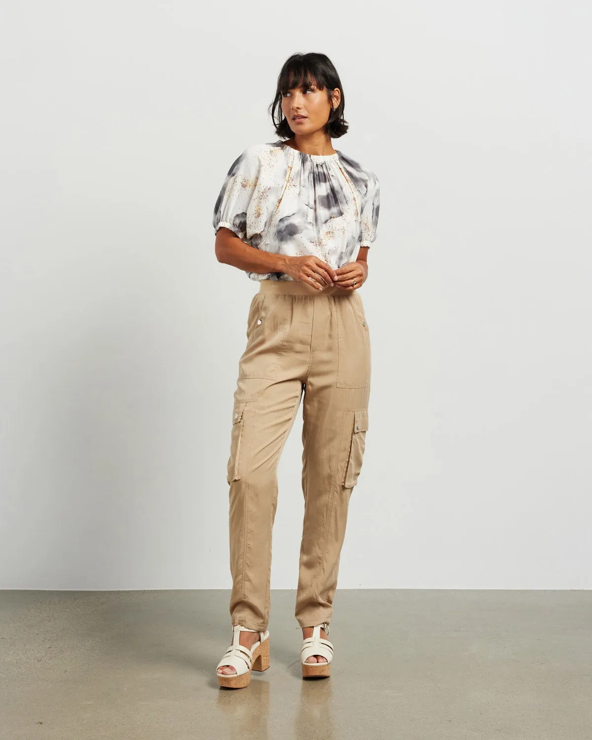 Et Alia Carter Cargo Pant - Camel