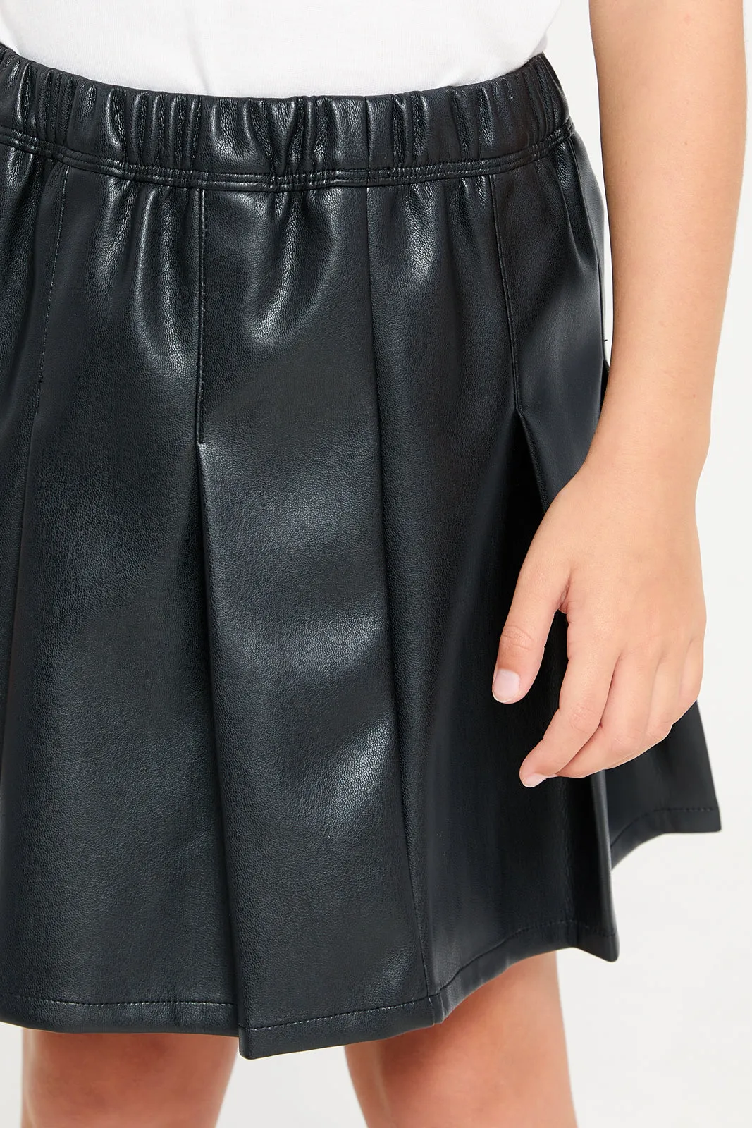 Girls Black Pleated Skirt