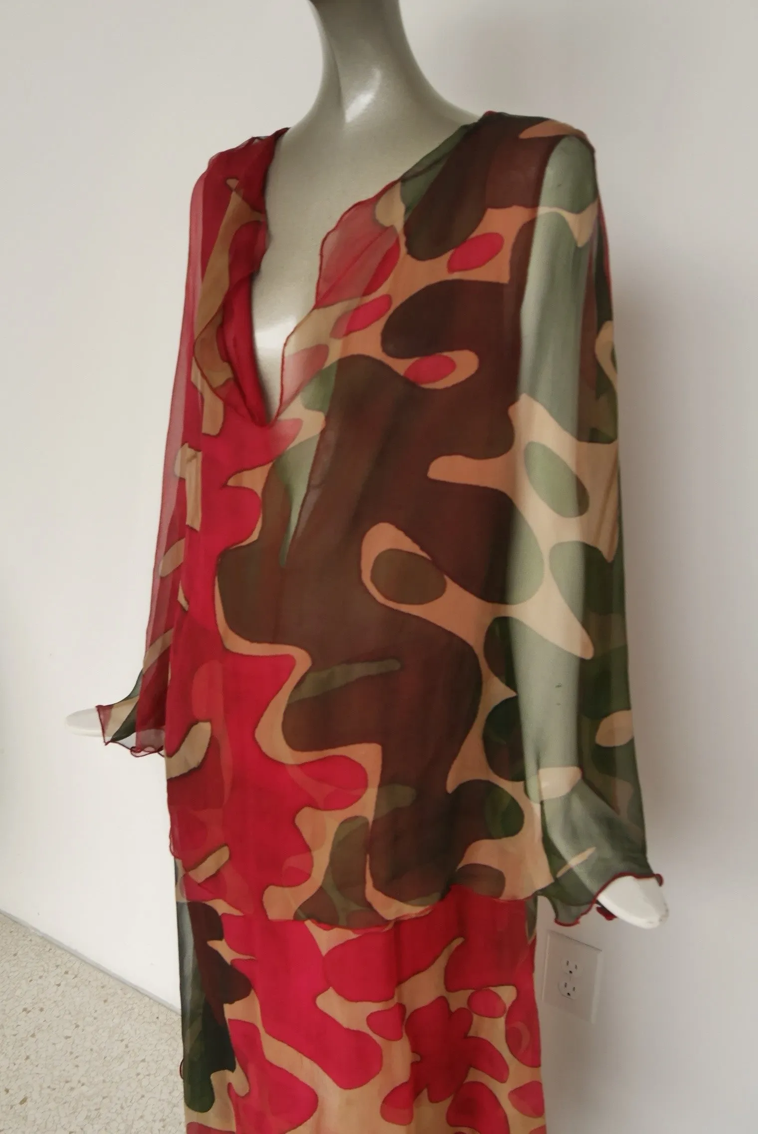 Hanae Mori chiffon kaftan maxi dress, deep v vibrant colors and print.