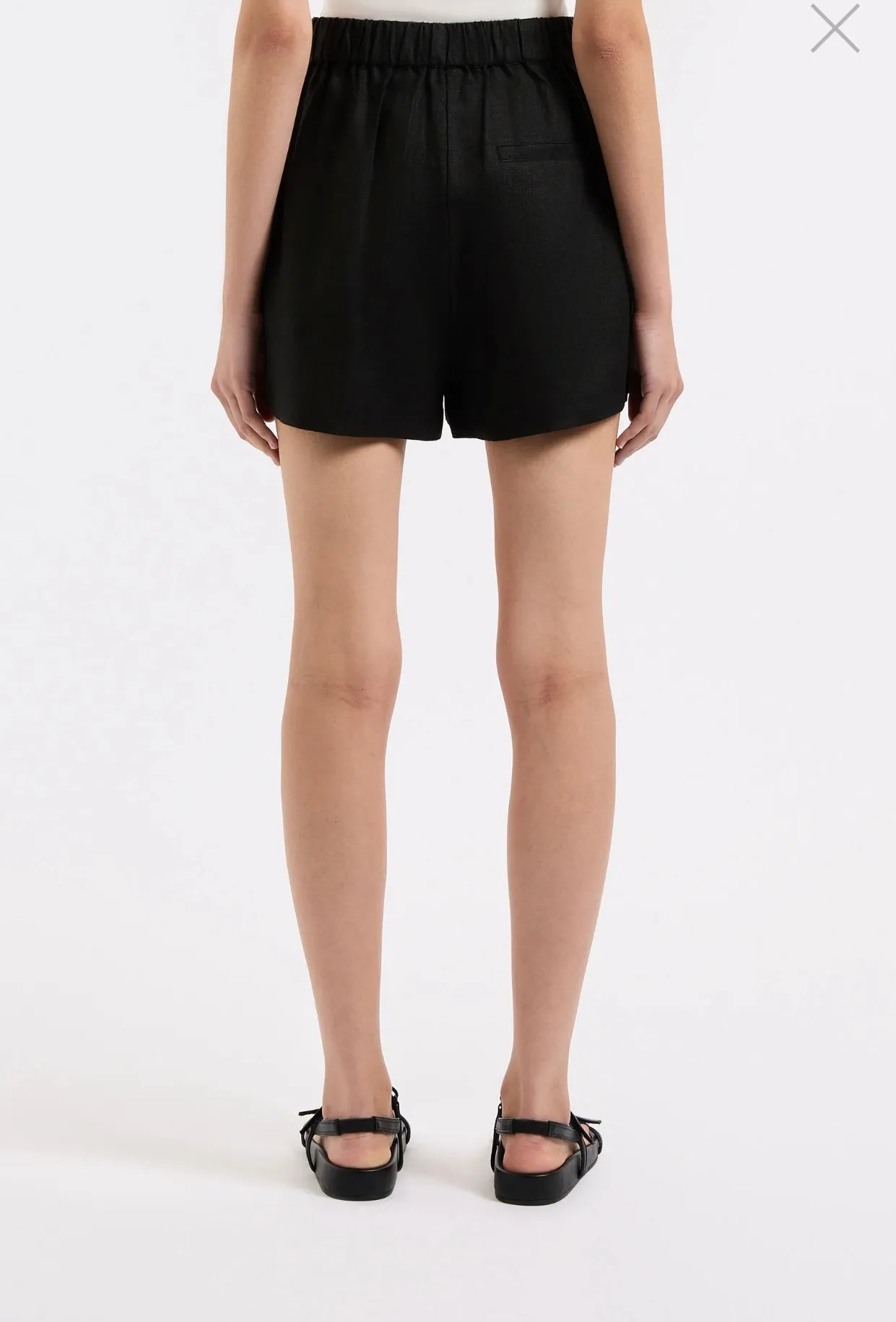 Thilda Tailored Short